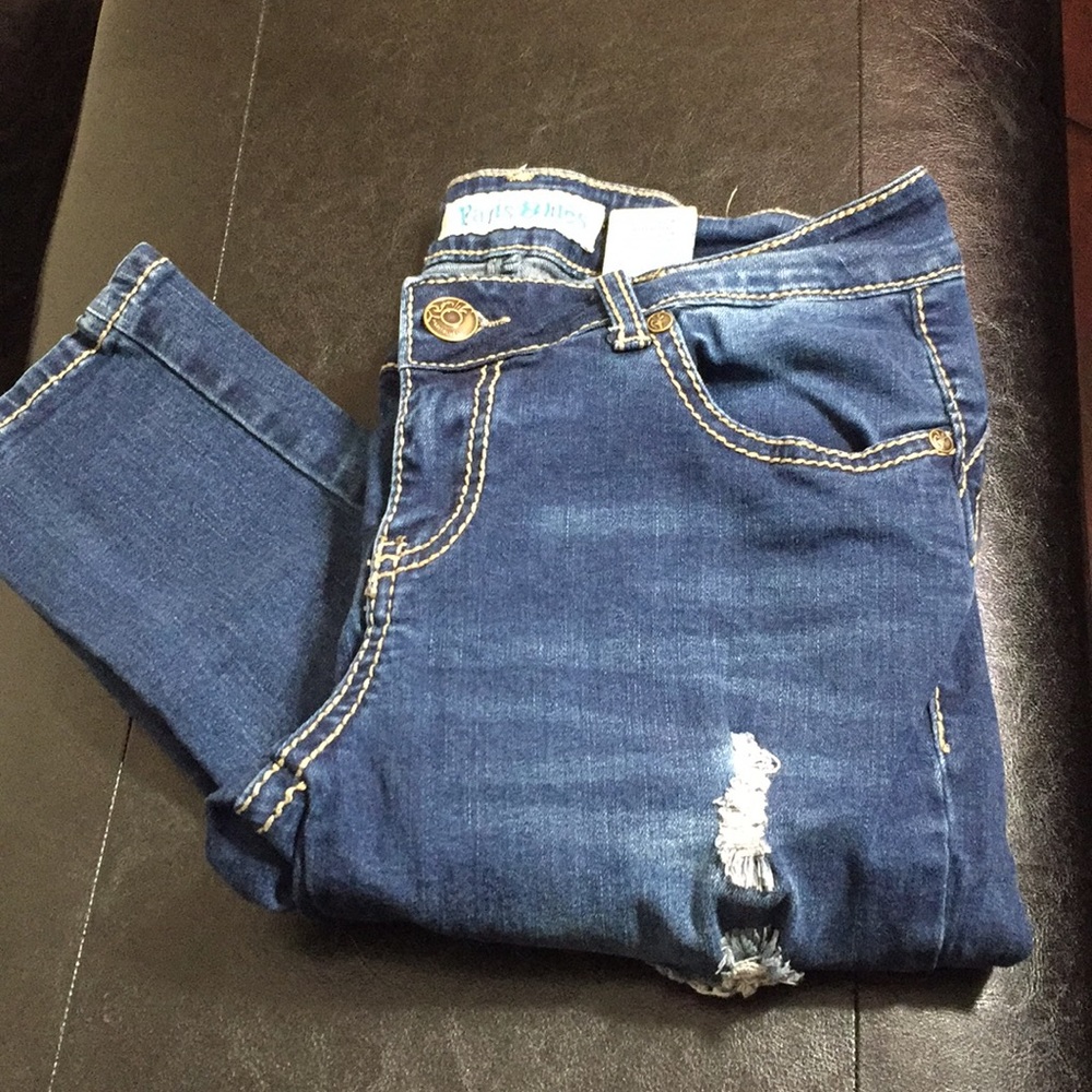 Distressed Denim Skinny Jeans